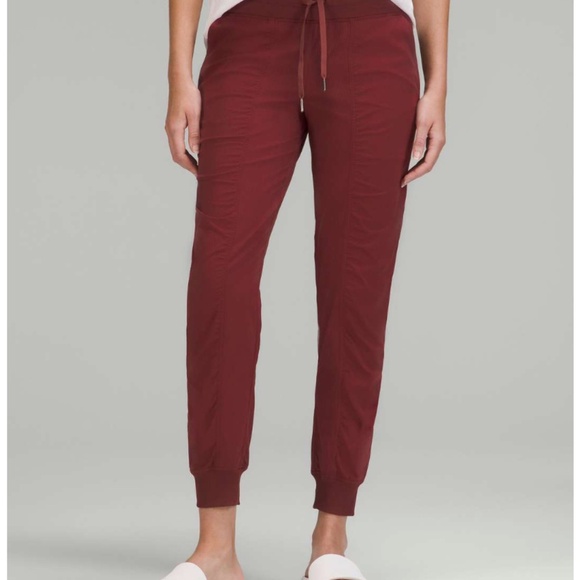 Lululemon Dance Studio Mid-Rise Jogger *Full Length - Picture 2 of 12